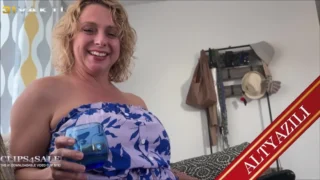 Komşusu Olan Milf Kadının Anal Deliğine Sokan Zenci